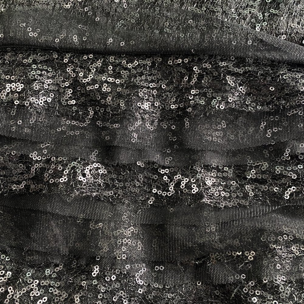 ๐BCBGMaxAzria Lace & Sequins Semi Formel Dress - Picture 13 of 16